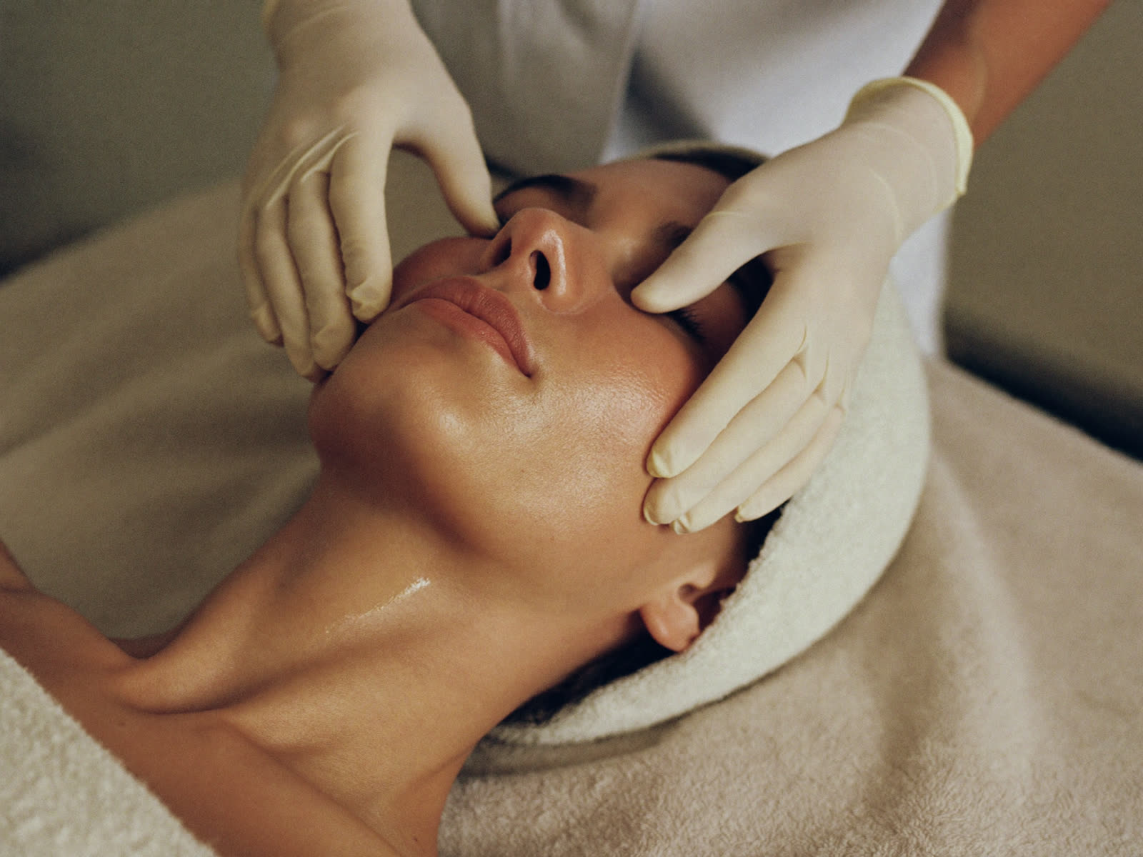 Soin du visage aux gestes précis